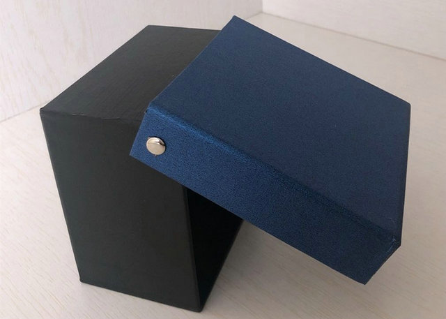 boîte de Gris Board Bursting Resistance Making Jewlry de carton de taille adaptée aux besoins du client par 2.0mm