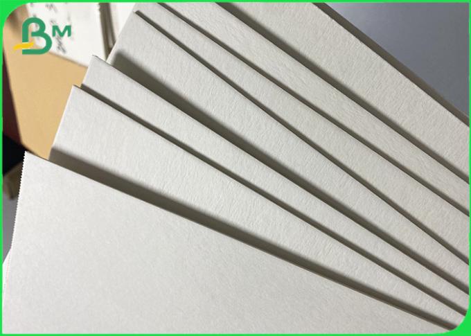 Papier blanc de buvard d'absorbant de la rigidité 0.4mm 0.6mm 0.7mm pour des caboteurs