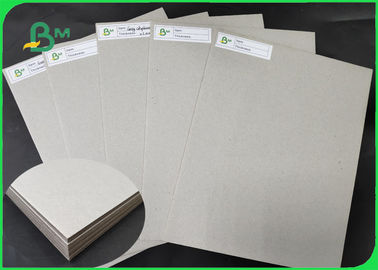 Épaisseur grise de carton de FSC 800GSM 1000GSM 2000GSM adaptée aux besoins du client pour des couvertures