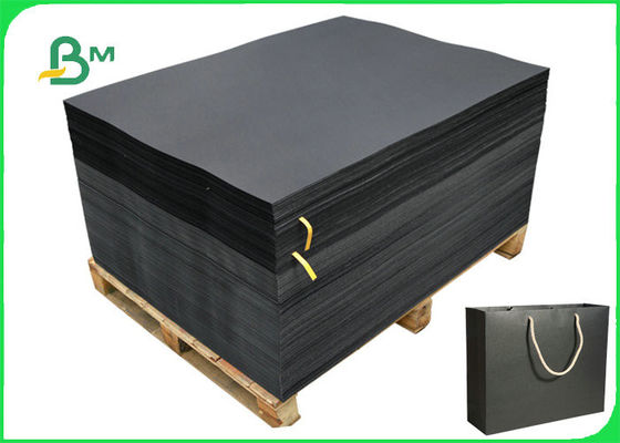 carton de noir de 110gsm 150gsm pour d'emballage cadeau la rigidité 79 x 109cm dur
