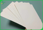 Blancheur de 98% panneau de carte de 610 x de 900MM 350Gr 400Gr C1 pour la fabrication de cartons de paquets