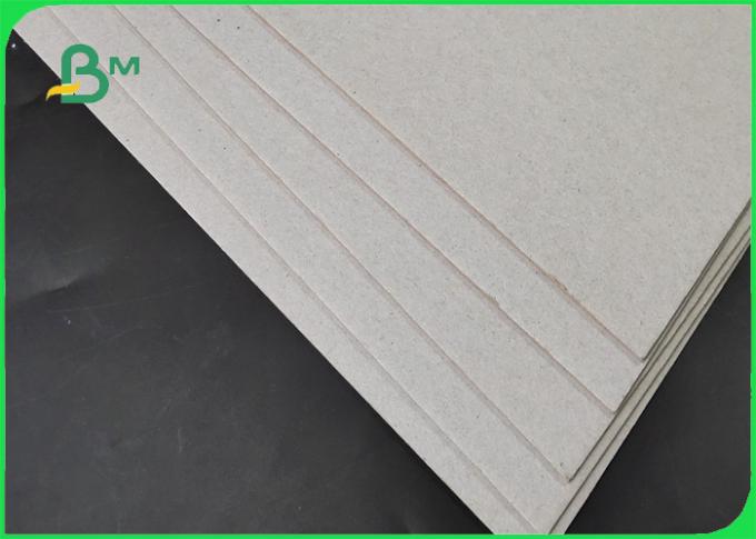 Épaisseur grise de carton de FSC 800GSM 1000GSM 2000GSM adaptée aux besoins du client pour des couvertures