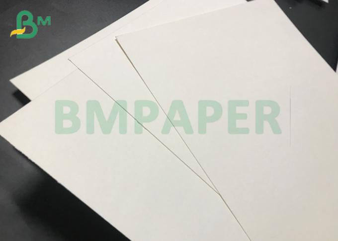 Feuilles blanchies de carton mâché de GUANGZHOU BMPAPER Cie., Ltd