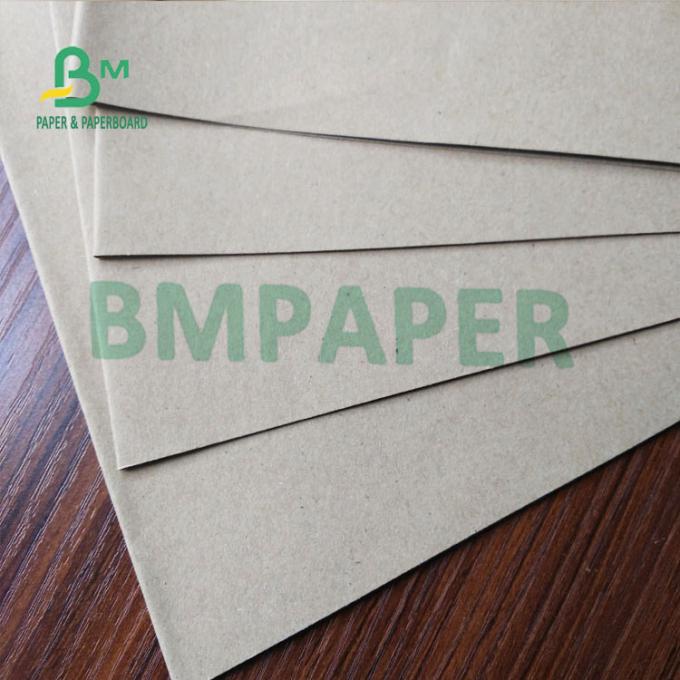 Le moulin à papier excellent Brown Papier d'emballage a ridé le papier moyen de tuyautage