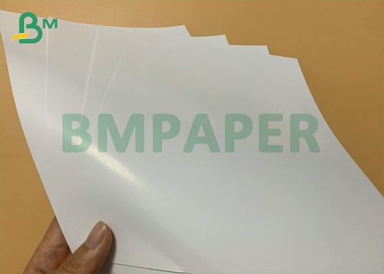 le papier brillant de 150gsm 200gsm Couche pour le calendrier pagine l'impression offset