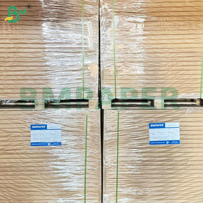 320gsm 330gsm C2S Feuilles de papier cartonné à âme noire pour cartes à jouer