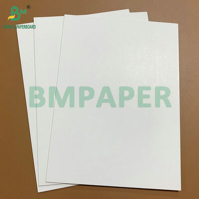 Carton blanc laminé double face de 1 mm et 1,5 mm pour boîtes cadeaux rigides et couvertures de livres