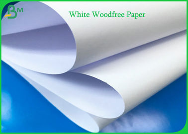 pâte 100% de bois blanche de Vierge de petit pain de papier de 55g 60g 70g 80g Woodfree pour le livre d'exercice