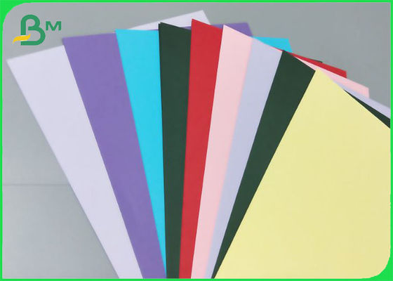Rouge de bleu de 500MM * de 700MM Bristol Paper Board For Decoration vert 220GSM 250GSM