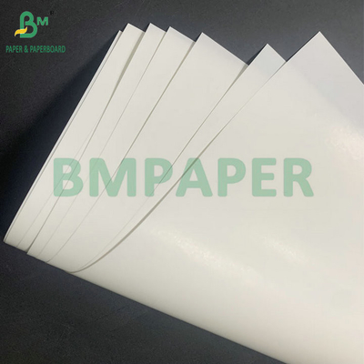 65 gm 75 gm C1S Papier de base à haute résistance à l'humidité brillant pour l'étiquette de bière