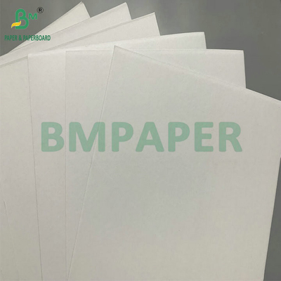 1 mm 2 mm Blanc en haut Blanc en arrière Panneau stratifié Surface sans bois Carton