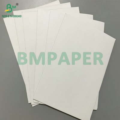 1 mm 2 mm Blanc en haut Blanc en arrière Panneau stratifié Surface sans bois Carton