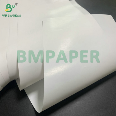 Papier imprimable revêtu de 60 gm 65 gm doux brillant et léger pour l'emballage des cadeaux de Noël