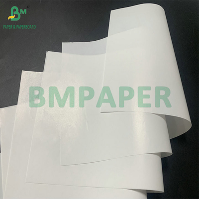 Papier imprimable revêtu de 60 gm 65 gm doux brillant et léger pour l'emballage des cadeaux de Noël