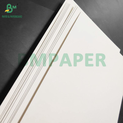 0.4 mm Papier en fibre non recouvert pour les bandes d'odorat Absorption rapide de l'eau 70 x 100 cm