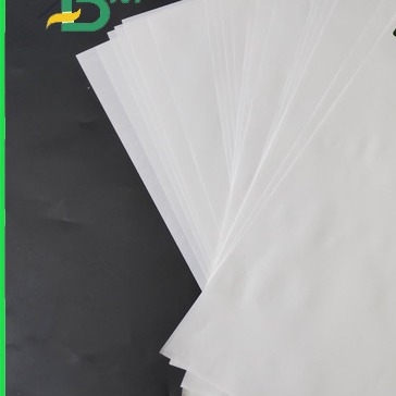 Grade alimentaire MG Kraft blanc 30 / 35 / 40 / 45 / 50GSM Pour l' emballage
