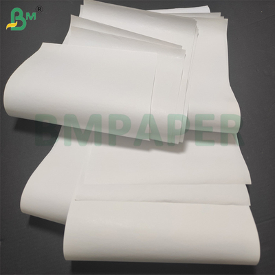 Papeterie de reçu thermique 65 grammes en vrac de 90um en rouleau de papier blanc