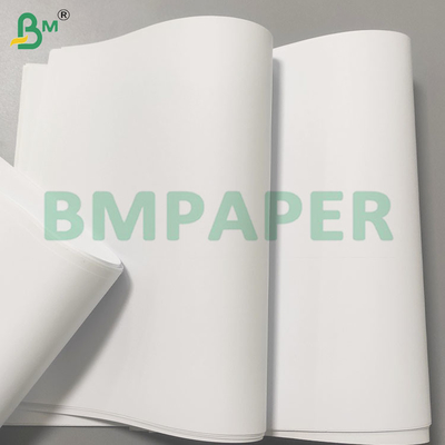 Feuilles de papier d'impression offset non recouvertes avec une bonne absorption d'encre