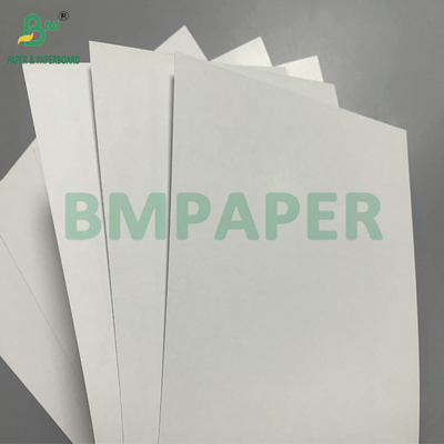310g 320gm Deux côtés Papier de cartes à jouer recouvert de blanc Noir noyau Noyau bleu