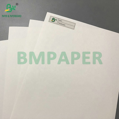 70 gm 80 gm Haute rigidité Papier kraft blanc lisse imprimable pour sac à provisions