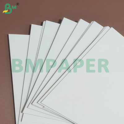 Papeterie à base de tasse blanche blanchie lisse et recyclable rouleaux 230gm