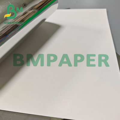 325 gr 425 gr Papier d'emballage argent mat pliable pour les emballages cadeaux
