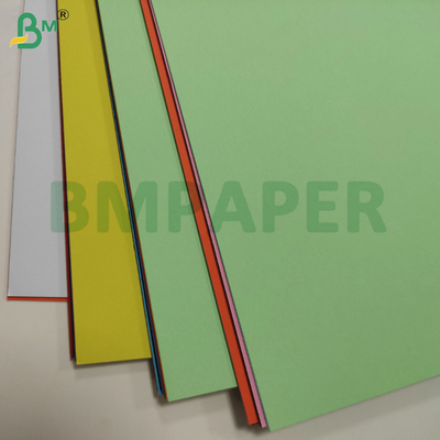 Papier en carton de couleur de 180 g / 65 lb 70 x 100 cm à double face imprimable en couleur