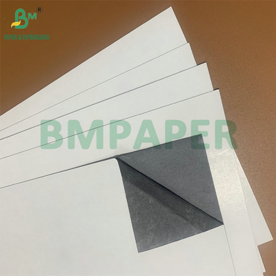 300 g de papier de cartes à jouer à base noire à deux côtés, carton d'impression numérique recouvert de blanc