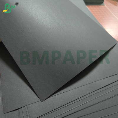 Carte de couverture noire de stock 92lb 250gm épaisse double face papier noir non revêtu