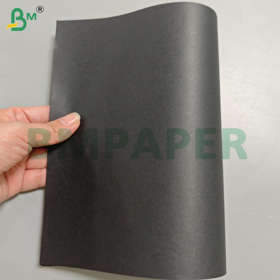 Rouleaux de papier kraft noir durable 80 g/m² pour la fabrication de sacs de courses