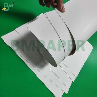 325 gm Carton à bulles blanc pour emballage électronique Blancheur élevée 22' x 34'