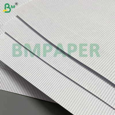 15.5*20" Papier ondulé blanc et léger pour emballage de boîtes d'artisanat et de cadeaux