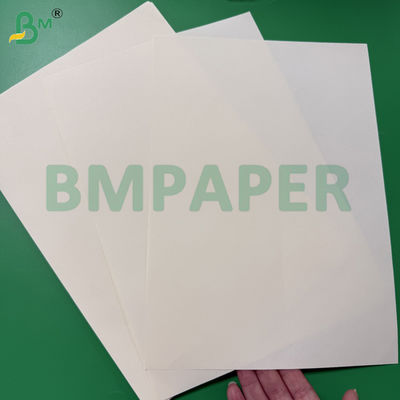 Papier bouffant 80gsm pour impression offset couleur crème ivoire 61x86cm