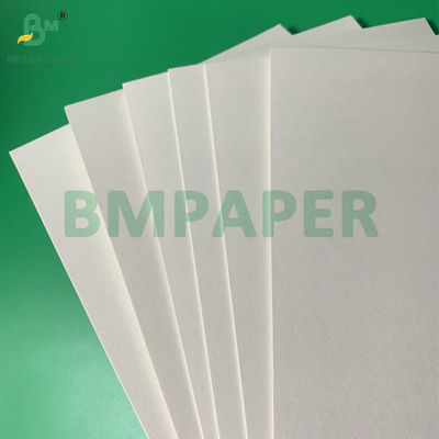 Papier absorbant à haute absorption d'eau 0,4 mm 0,7 mm pour la fabrication de papier pour bouchons de bouteilles