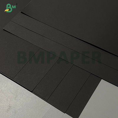 Papier kraft noir 110 g/m² 100 % pâte vierge pour la fabrication de cartes