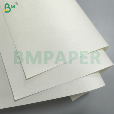 Papier bouffant crème blanc 65gsm pour l'édition de magazines et de livres