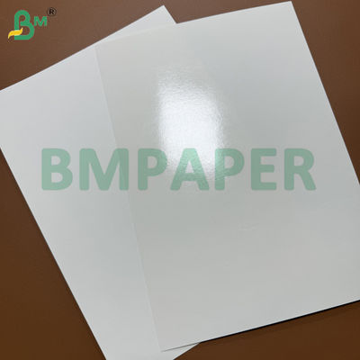 Papier cartonné 230 g/m² + revêtement PE simple face 15 g/m² Feuilles 60 x 40 cm