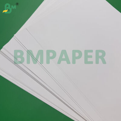 Papier d'art offset couché mat 130 g/m² 640 mm X 900 mm pour l'impression de brochures et de menus