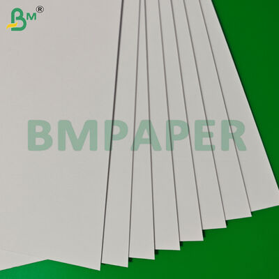 Feuilles de papier blanc sans bois 200gsm 150gsm pour impression offset