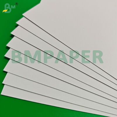 Feuilles de papier blanc sans bois 200gsm 150gsm pour impression offset