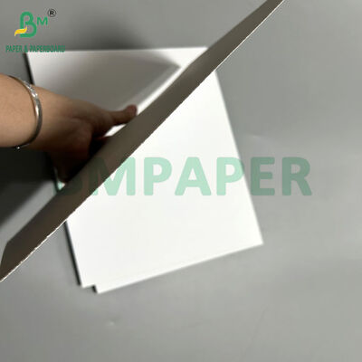 1500mic 2000mic 533 x 740mm Tableau de fond rigide pour boîtes d'emballage cosmétique