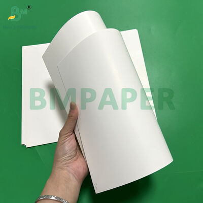250 gm 270 gm C1S Papier d'emballage en ampoules blanches Pour la vente au détail Emballage 70 x 100 cm