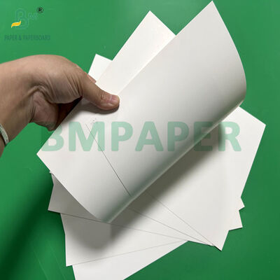 250 gm 270 gm C1S Papier d'emballage en ampoules blanches Pour la vente au détail Emballage 70 x 100 cm