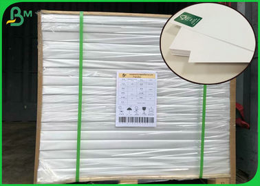 60 g 70 g de papier offset non revêtu sans bois à grains longs avec 110% de blancheur