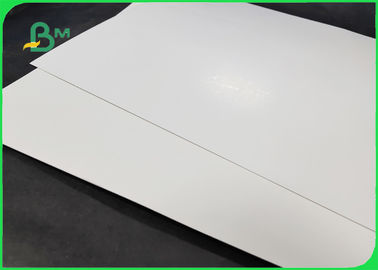 230 - 350 gm Carton pliable / papier revêtu C1S 645 * 920 mm