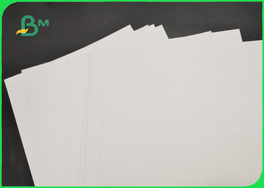 Papier de carte d'art brillant ou mat de 150 à 300 grammes pour la publicité en brochure blanche