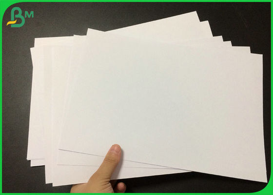Papier non revêtu sans bois 140g 160g 180g Pour la fabrication de couvertures de livres A0 A1
