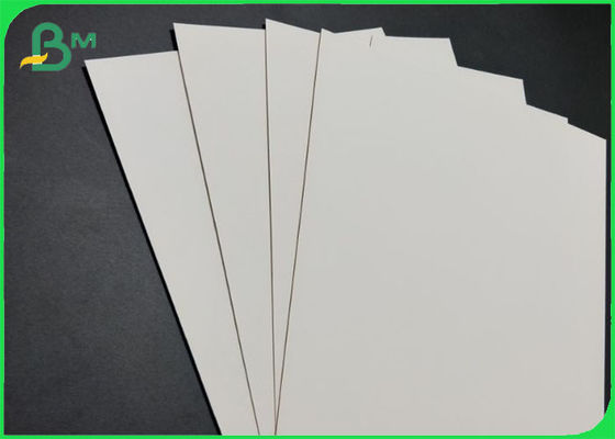 Impression offset en carton d'ivoire FBB revêtu de pâte vierge 305g / 345g