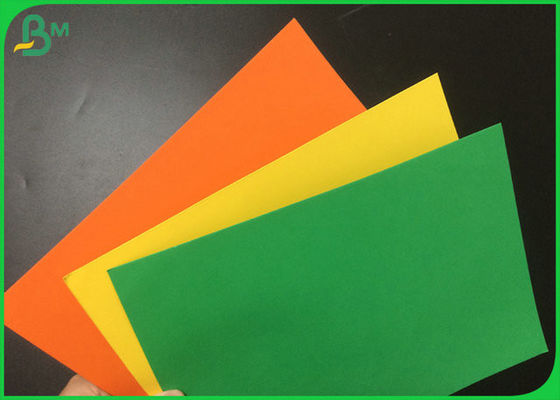 150 gr 180 gr 200 gr Feuille de carton de couleur rose vert pour l'impression