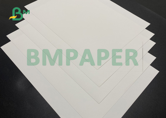 Le carbonate de calcium résistant de la larme 144gsm 120um a basé les feuilles de papier en pierre